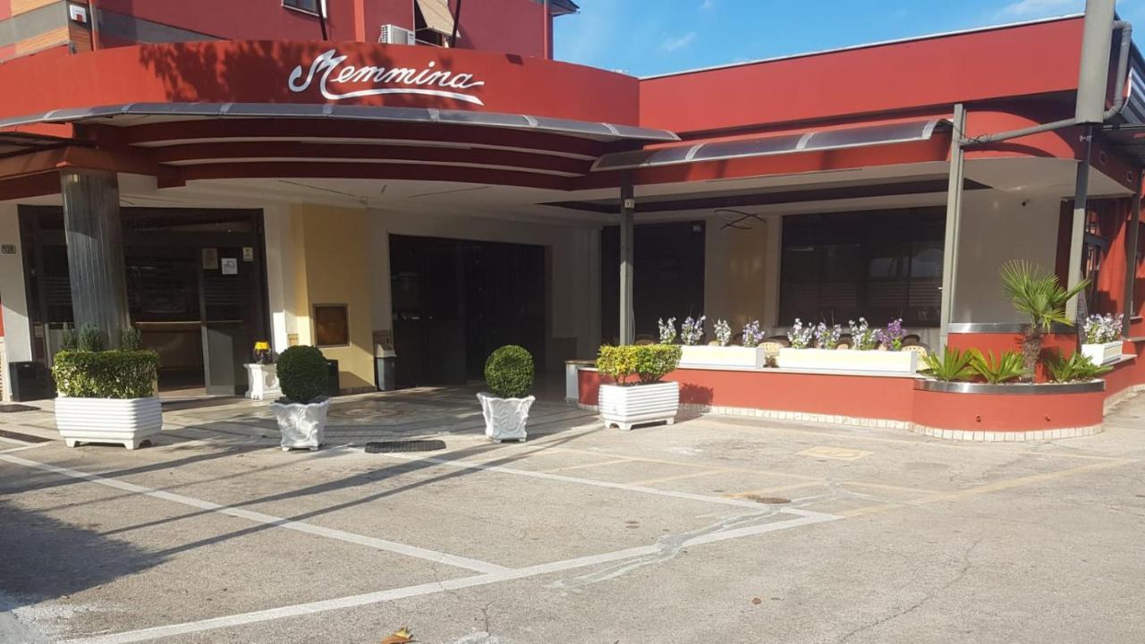 Hotel Residence Memmina Frosinone Buitenkant foto