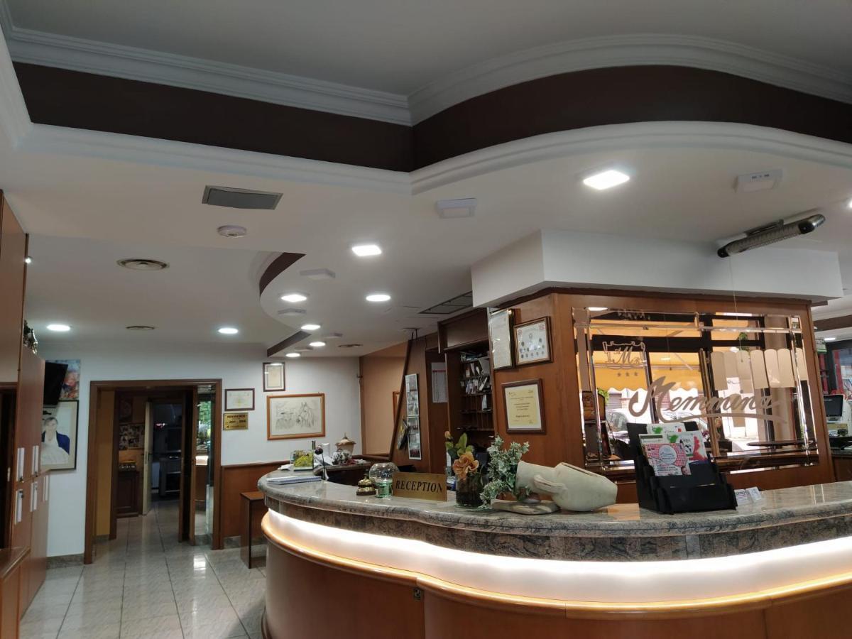 Hotel Residence Memmina Frosinone Buitenkant foto