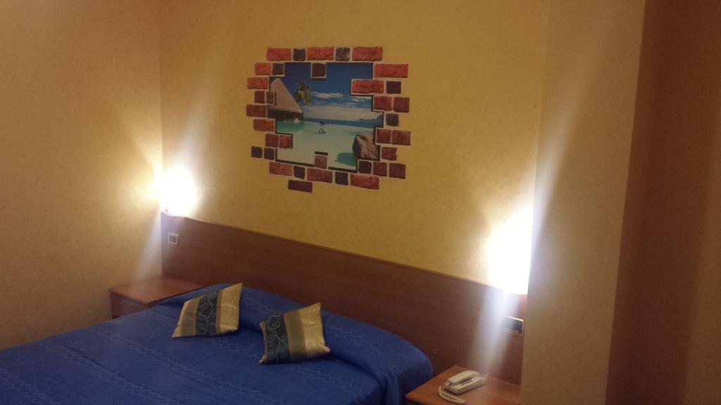 Hotel Residence Memmina Frosinone Kamer foto